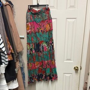 New Directions Vibrant Floral Maxi Skirt